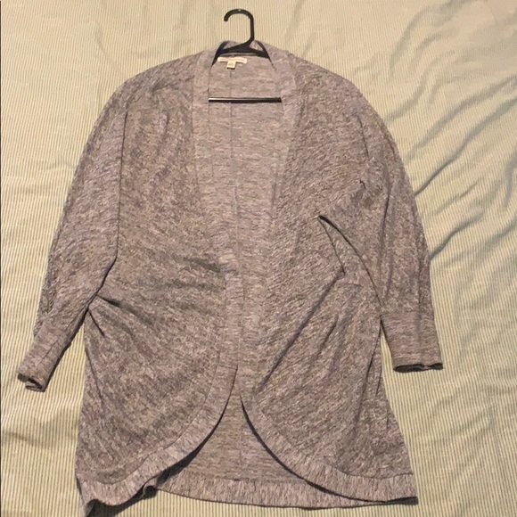 American Eagle Cardigan - Picture 2 of 3